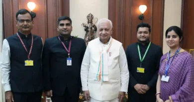 भारतीय सूचना सेवा अधिकारियों ने बिहार के राज्यपाल से की मुलाकात